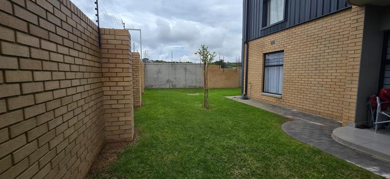 To Let 3 Bedroom Property for Rent in Waterkloof A H Gauteng