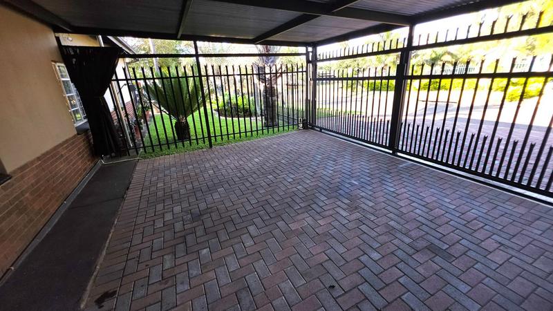 3 Bedroom Property for Sale in Pretoria Gardens Gauteng