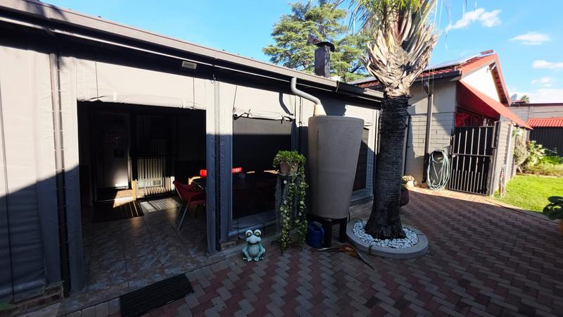 3 Bedroom Property for Sale in Pretoria Gardens Gauteng