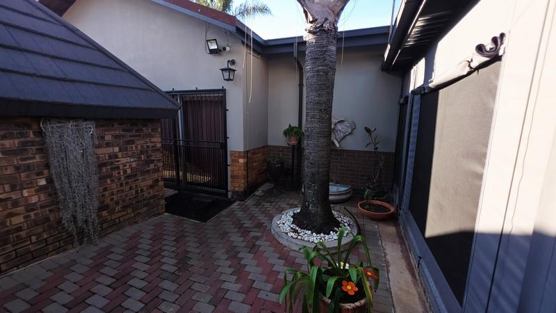 3 Bedroom Property for Sale in Pretoria Gardens Gauteng