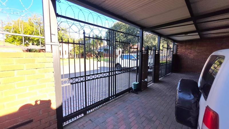3 Bedroom Property for Sale in Pretoria Gardens Gauteng