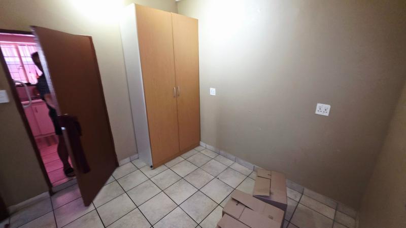 3 Bedroom Property for Sale in Pretoria Gardens Gauteng