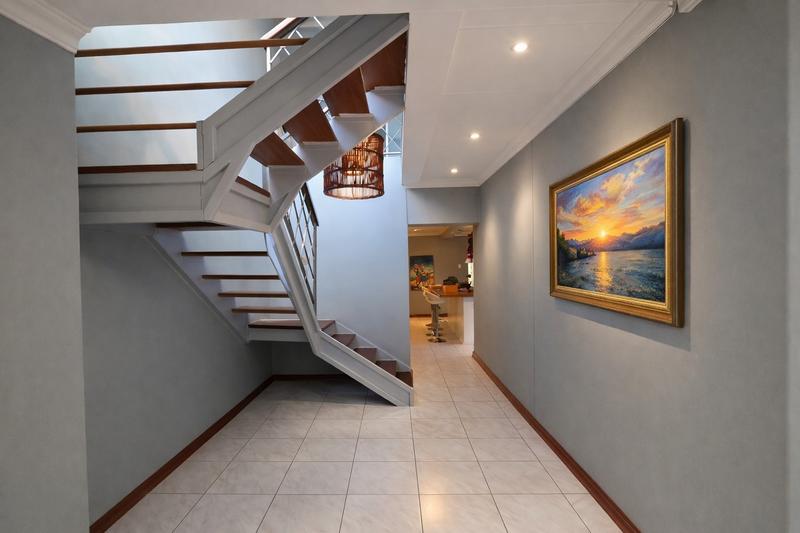 To Let 3 Bedroom Property for Rent in Waterkloof Ridge Gauteng