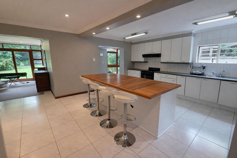 To Let 3 Bedroom Property for Rent in Waterkloof Ridge Gauteng