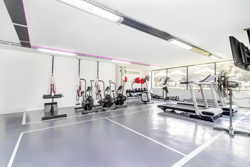 1 Bedroom Property for Sale in Fourways Gauteng