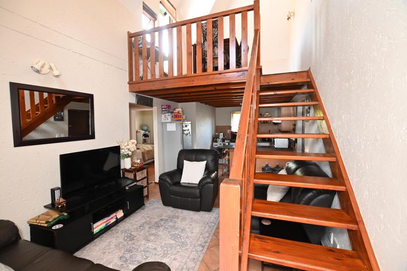 2 Bedroom Property for Sale in Lonehill Gauteng