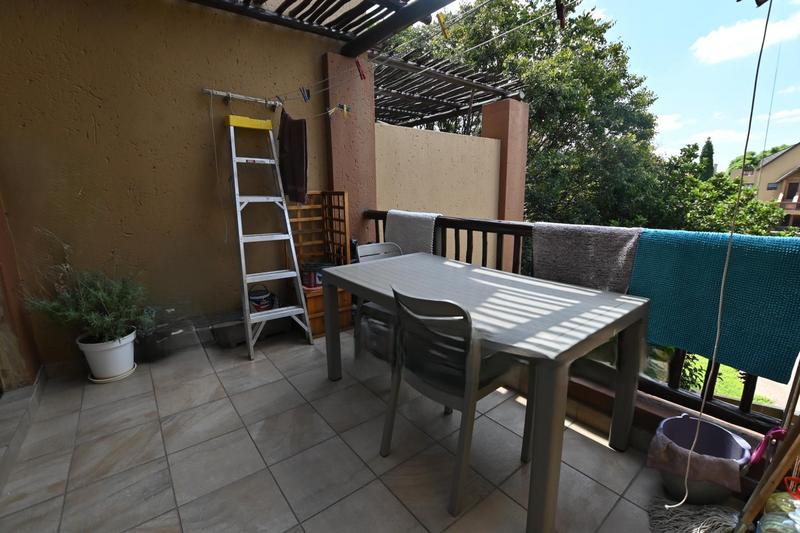 2 Bedroom Property for Sale in Lonehill Gauteng