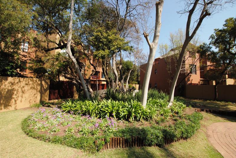 2 Bedroom Property for Sale in Lonehill Gauteng