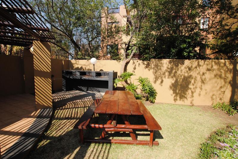 2 Bedroom Property for Sale in Lonehill Gauteng