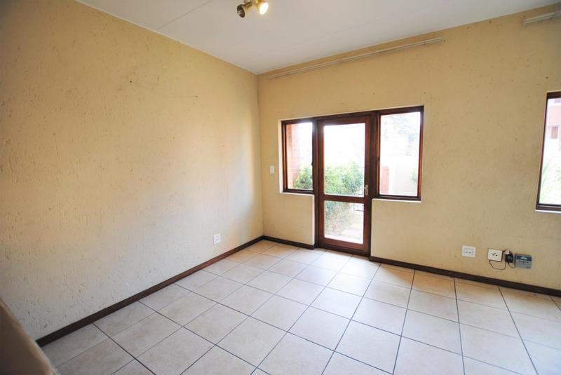 1 Bedroom Property for Sale in Paulshof Gauteng