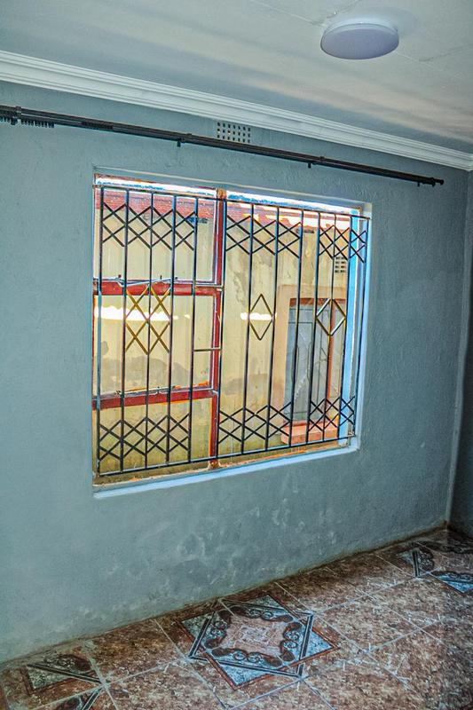 2 Bedroom Property for Sale in Tembisa Gauteng