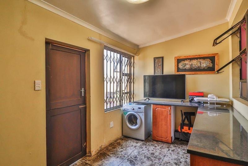 3 Bedroom Property for Sale in Roodepoort Gauteng