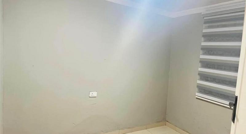 To Let 2 Bedroom Property for Rent in Mofolo Gauteng