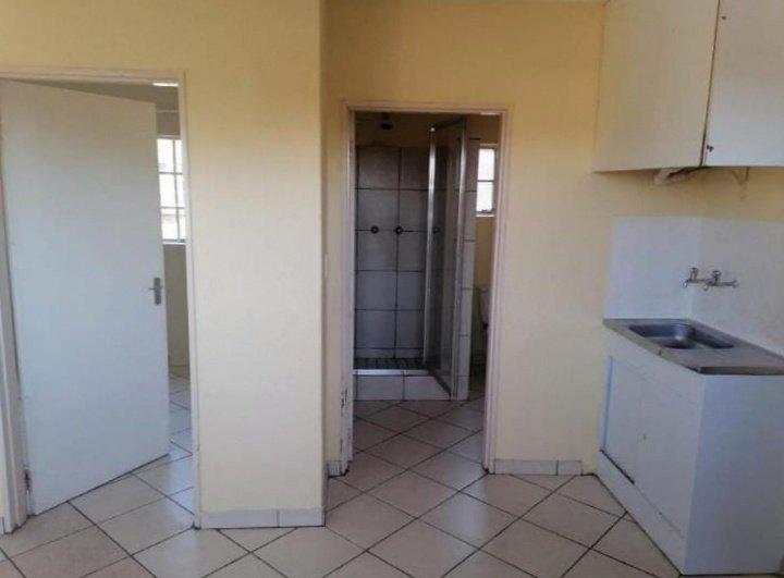 1 Bedroom Property for Sale in Randfontein Central Gauteng