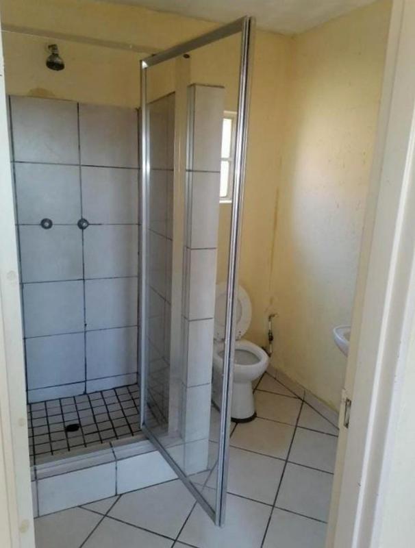 1 Bedroom Property for Sale in Randfontein Central Gauteng