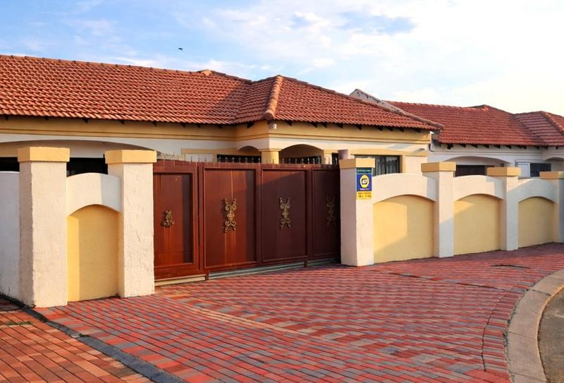 3 Bedroom Property for Sale in Vosloorus Gauteng