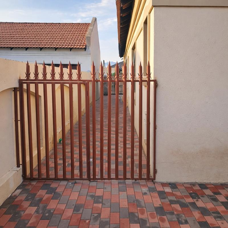 3 Bedroom Property for Sale in Vosloorus Gauteng