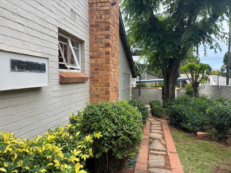 To Let 3 Bedroom Property for Rent in Waterkloof A H Gauteng