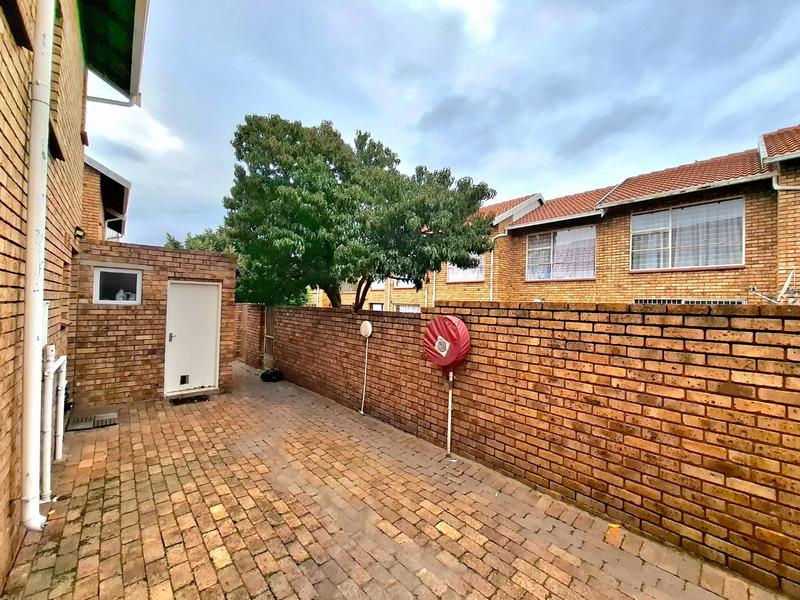 2 Bedroom Property for Sale in Benoni Central Gauteng