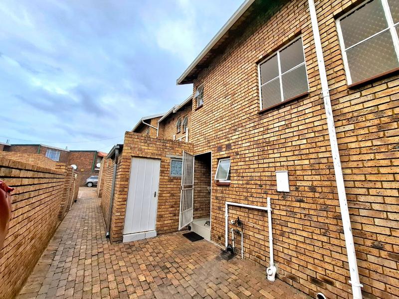 2 Bedroom Property for Sale in Benoni Central Gauteng