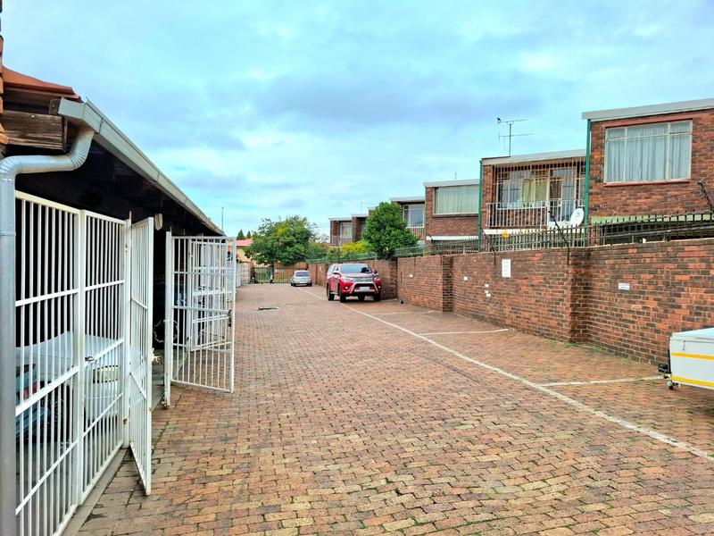 2 Bedroom Property for Sale in Benoni Central Gauteng