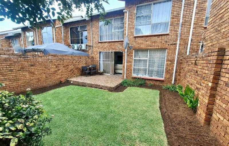 2 Bedroom Property for Sale in Benoni Central Gauteng