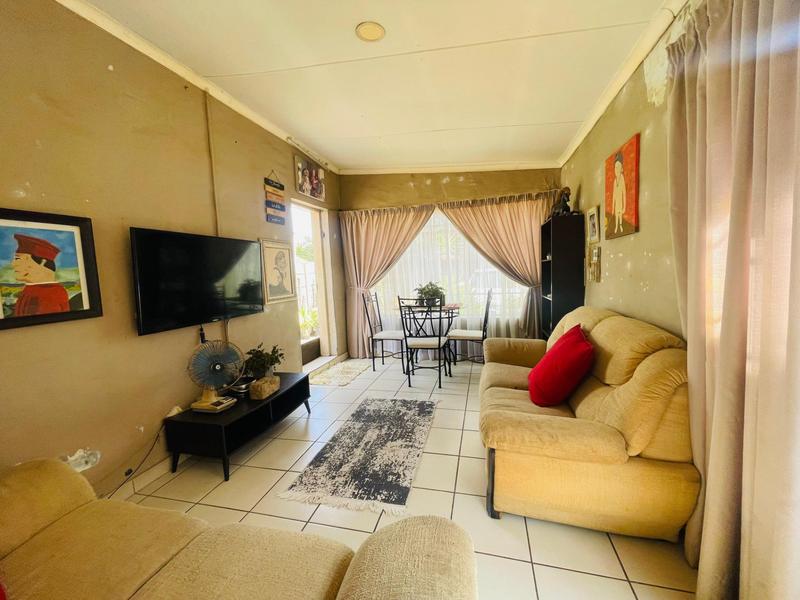 4 Bedroom Property for Sale in Selcourt Gauteng