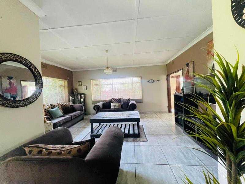 4 Bedroom Property for Sale in Selcourt Gauteng