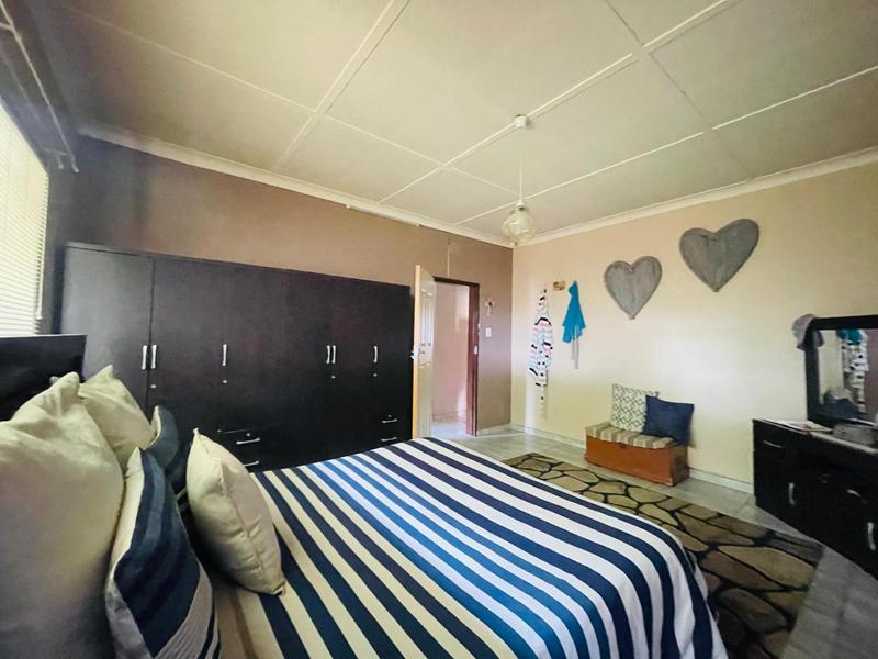 4 Bedroom Property for Sale in Selcourt Gauteng