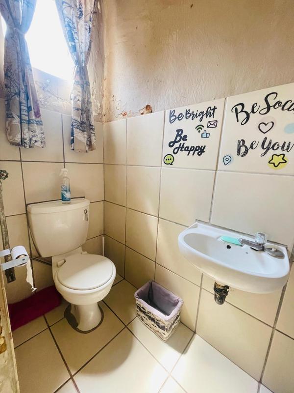 4 Bedroom Property for Sale in Selcourt Gauteng