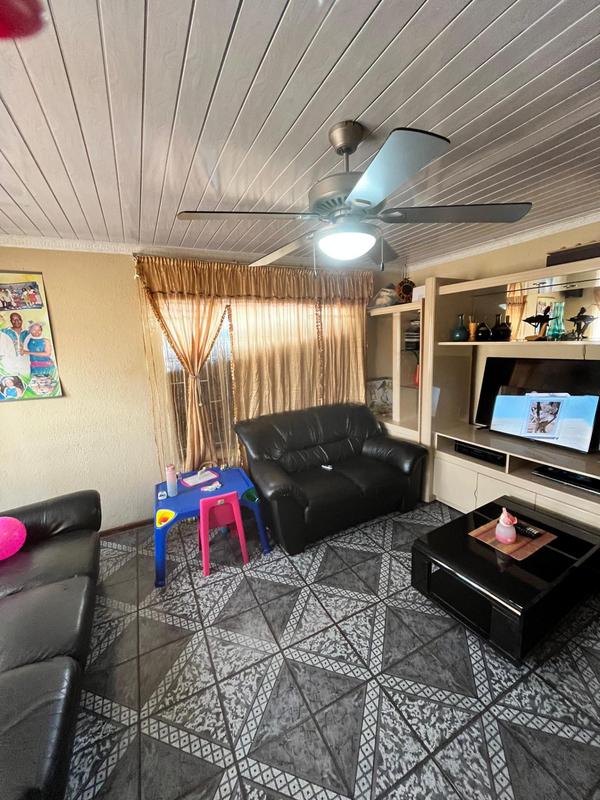 3 Bedroom Property for Sale in Daveyton Gauteng