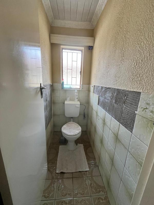 3 Bedroom Property for Sale in Daveyton Gauteng