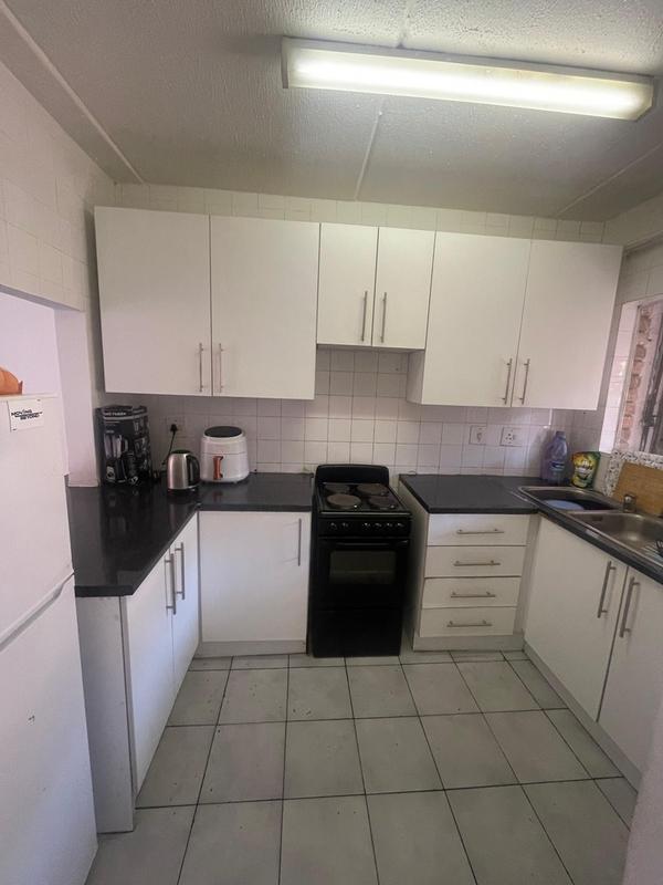 2 Bedroom Property for Sale in Buccleuch Gauteng