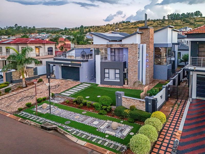 5 Bedroom Property for Sale in Amandasig Gauteng
