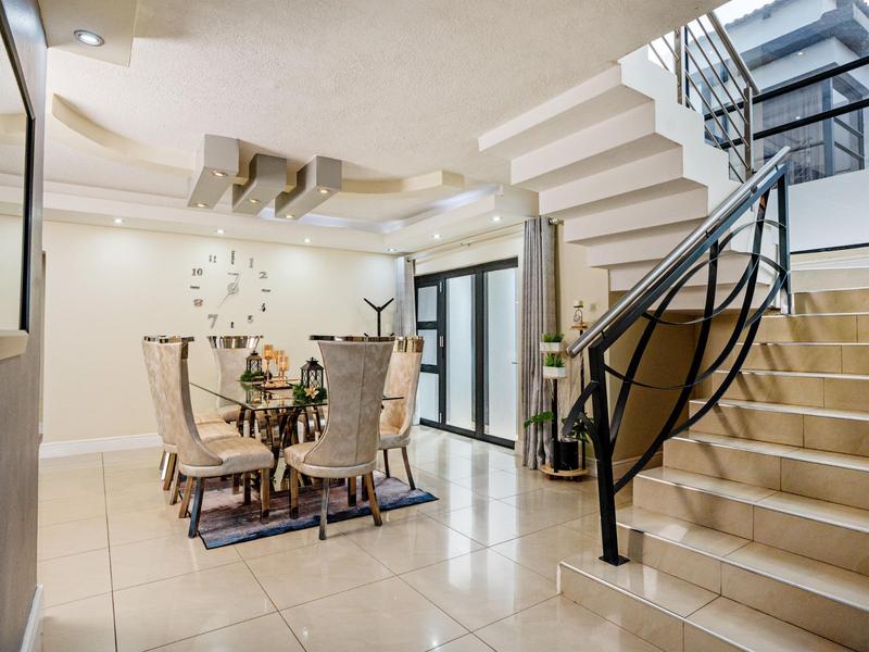 5 Bedroom Property for Sale in Amandasig Gauteng