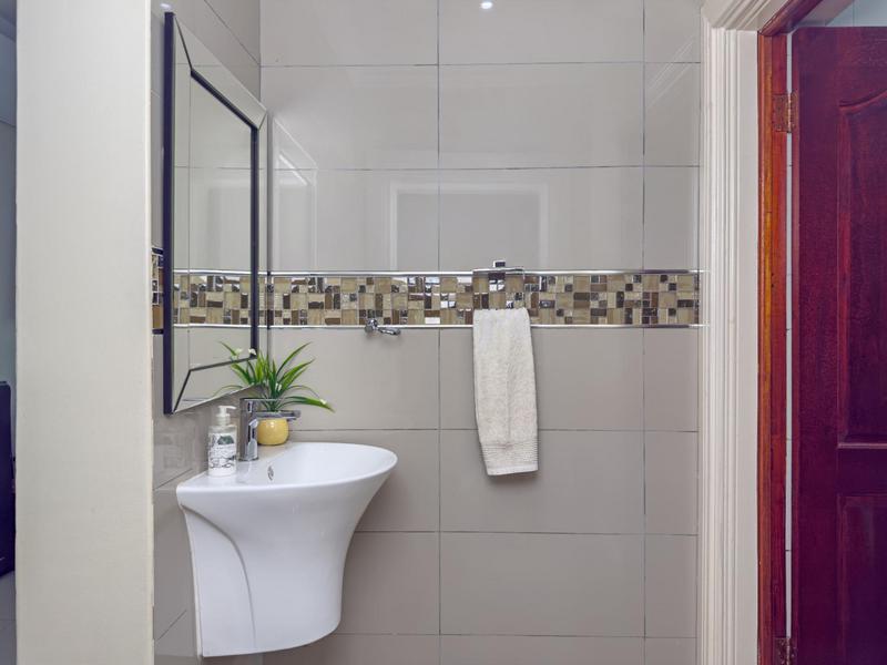 5 Bedroom Property for Sale in Amandasig Gauteng