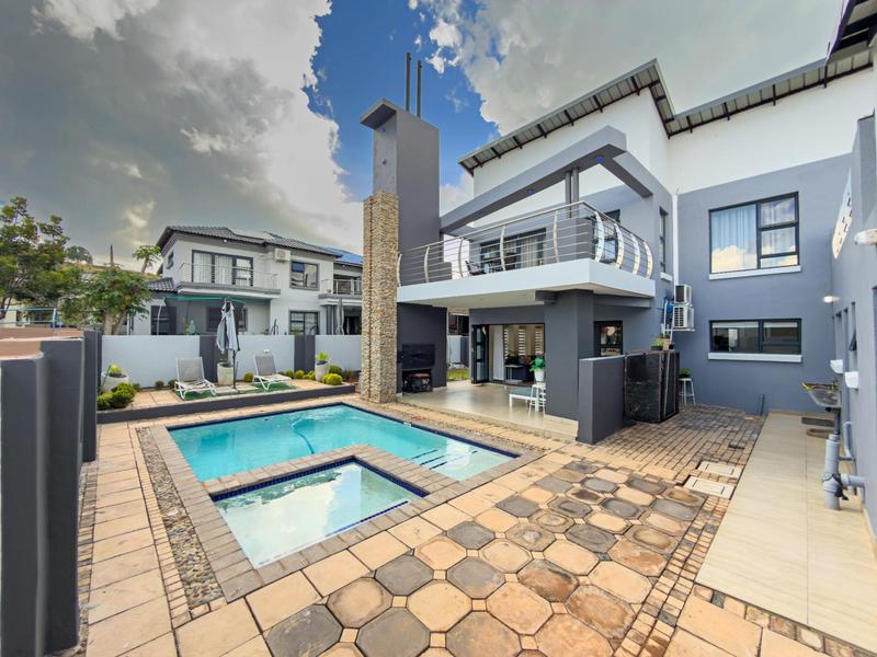 5 Bedroom Property for Sale in Amandasig Gauteng