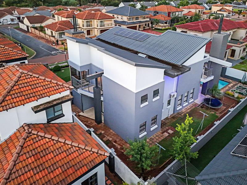 5 Bedroom Property for Sale in Amandasig Gauteng