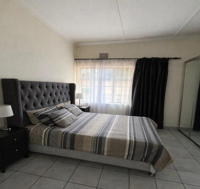 To Let 3 Bedroom Property for Rent in Robertsham Gauteng
