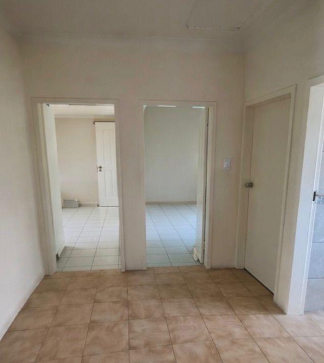 To Let 3 Bedroom Property for Rent in Robertsham Gauteng