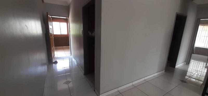 To Let 3 Bedroom Property for Rent in Erasmia Gauteng