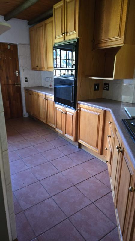 To Let 4 Bedroom Property for Rent in Raslouw Gauteng