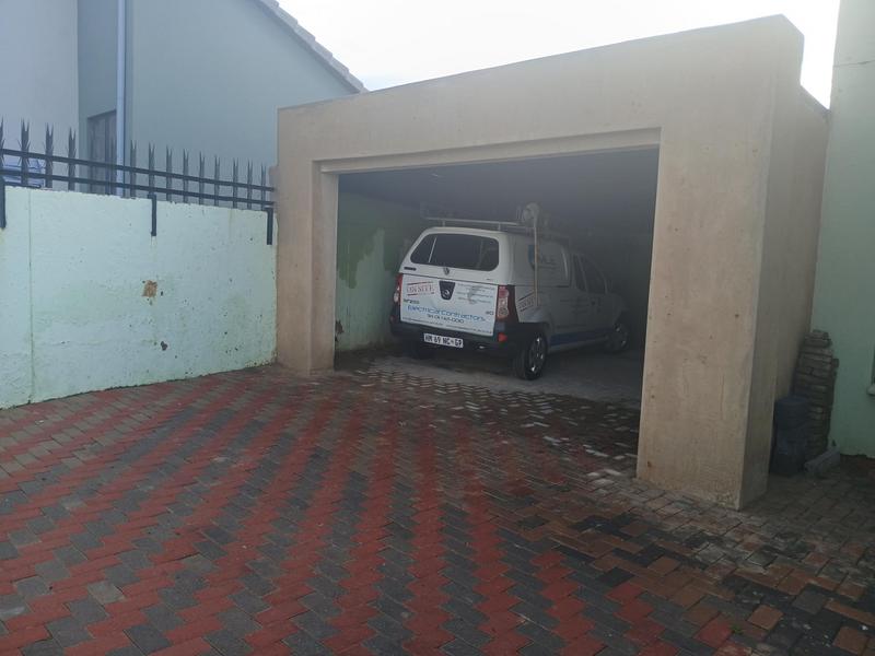 3 Bedroom Property for Sale in South Hills Gauteng