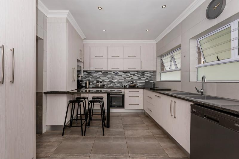 3 Bedroom Property for Sale in Randhart Gauteng