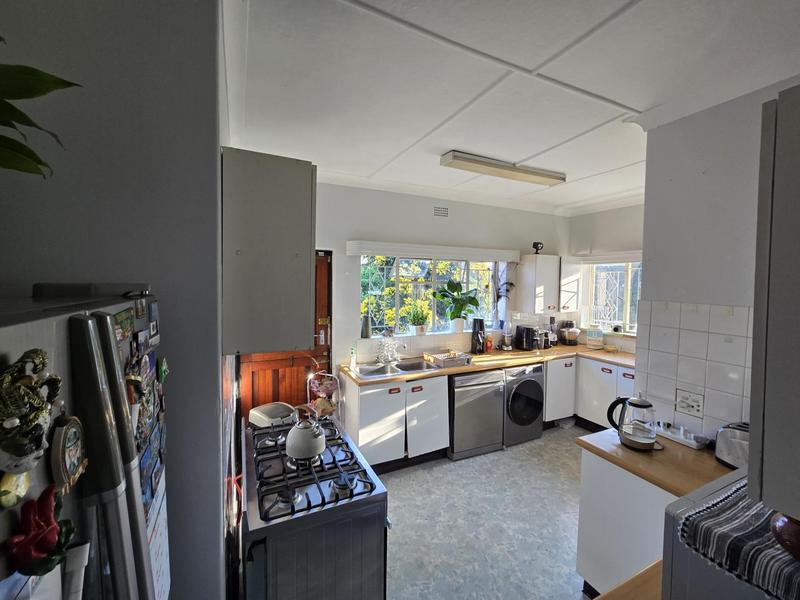 3 Bedroom Property for Sale in Linmeyer Gauteng