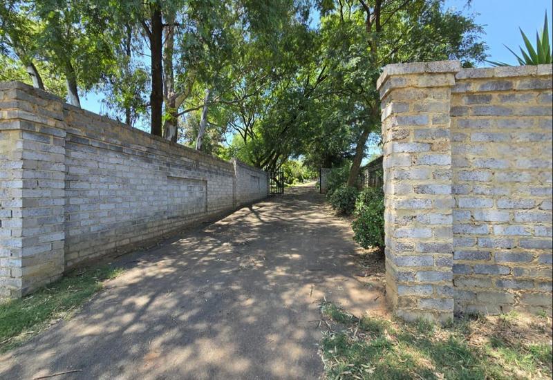 4 Bedroom Property for Sale in Walkerville Gauteng