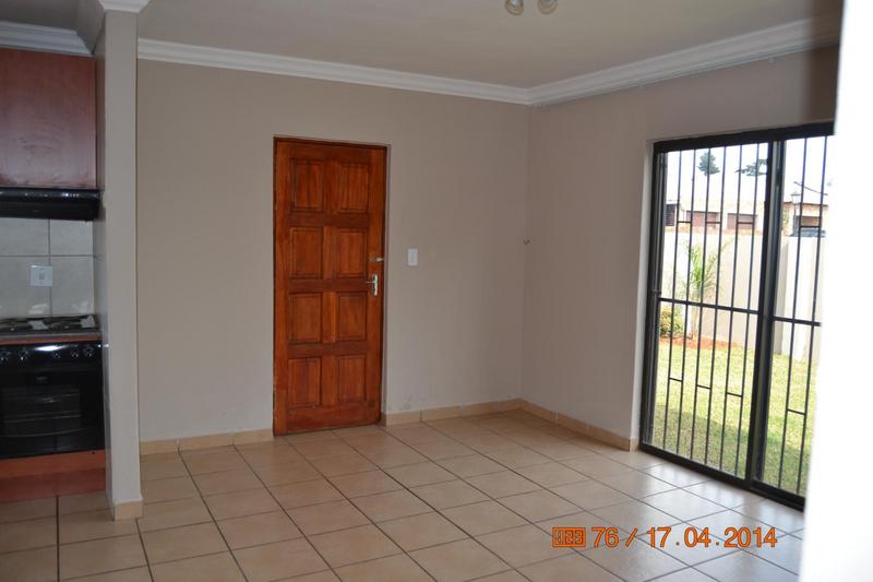 To Let 3 Bedroom Property for Rent in Denneoord Gauteng