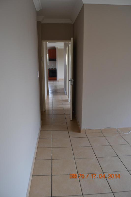 To Let 3 Bedroom Property for Rent in Denneoord Gauteng