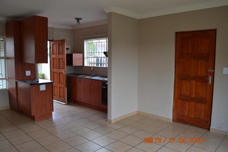 To Let 3 Bedroom Property for Rent in Denneoord Gauteng