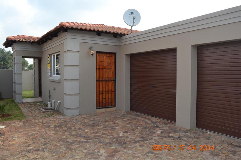 To Let 3 Bedroom Property for Rent in Denneoord Gauteng